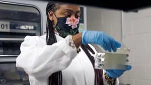 Race for the Vaccine — foto 1