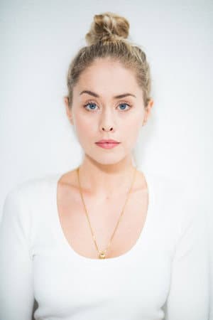 Elke Shari Van Den Broeck