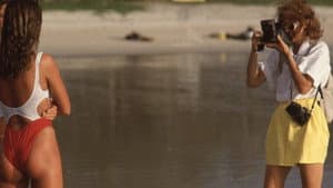 Beyond the Gaze: Jule Campbell's Swimsuit Issue — foto 7