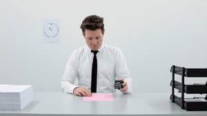 A Short Film About Filing — foto 3