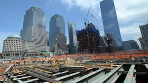 America Rebuilds: A Year at Ground Zero — foto 1