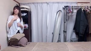 NSM-019 媚薬オイルマッサージ 痴●盗撮＆中出し素人娘VOL.19 超強力媚薬を配合したマッサージオイルを施術中に知らずに塗りこまれたオンナは、身体の火照りに驚き、チ○ポを欲しがる自分に戸惑い、垂れ出したマン汁に恥ずかしがりながらも生ハメ中出しまで欲してしまう！ - 椎名あいみ — foto 4