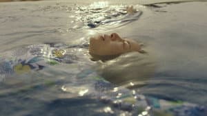 같은 속옷을 입는 두 여자 — foto 3