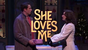 She Loves Me — foto 9