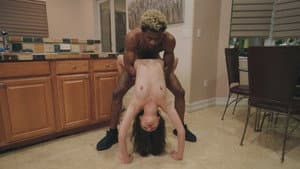 Teens Love Huge Cocks 62 — foto 6