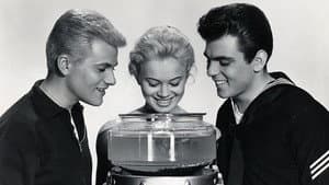 Love in a Goldfish Bowl — foto 1