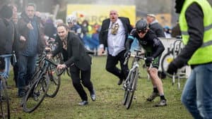 De Zonen van Van As - De cross — foto 4