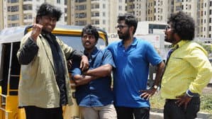 ஜுலியும் 4 பேரும் — foto 4
