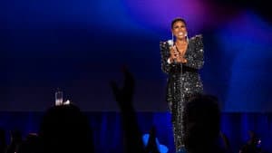 Sommore: Chandelier Fly — foto 1