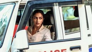 కుడి ఎడమైతే — foto 2
