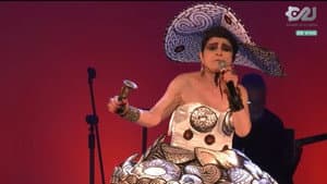 Astrid Hadad Y Su Cabaret Histórico: La Pluma O La Espada — foto 2