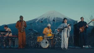 Yussef Dayes In Japan (Film) 富士山 — foto 1