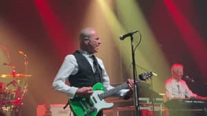 Status Quo, Rockin' All Over The World — foto 1
