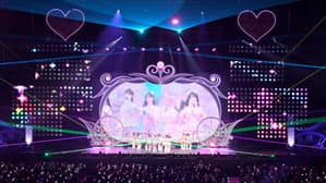 ＝LOVE 7th ANNIVERSARY PREMIUM CONCERT THE MOVIE — foto 4