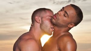 Love & Devotion — foto 2