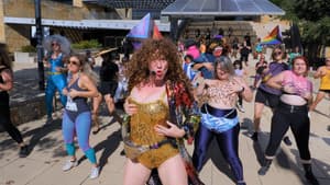 Erica's First Holy Shit — foto 1