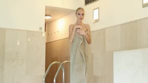 GlamKore: Bare Breasted 3 — foto 1