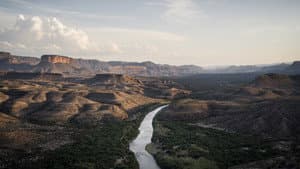 The River and the Wall — foto 5