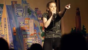 Iliza Shlesinger: Over & Over — foto 1