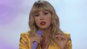 Taylor Swift: Lover's Lounge Live — foto 2