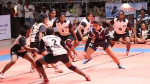கென்னடி கிளப் — foto 8