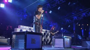 B'z LIVE-GYM Pleasure 2013 ENDLESS SUMMER -XXV BEST- — foto 2