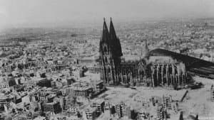 March 1945: Duel at the Cathedral — foto 2