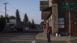 Tightrope: Americans Reaching for Hope — foto 1