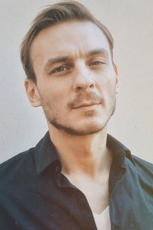 Александр Медведев