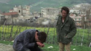 Un uomo in ginocchio — foto 4
